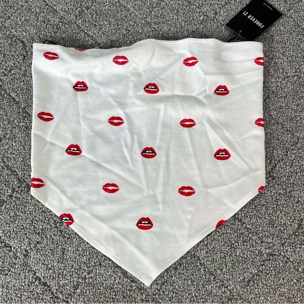 New Forever 21 Knit Tube Top Women’s Small White Red Lips
